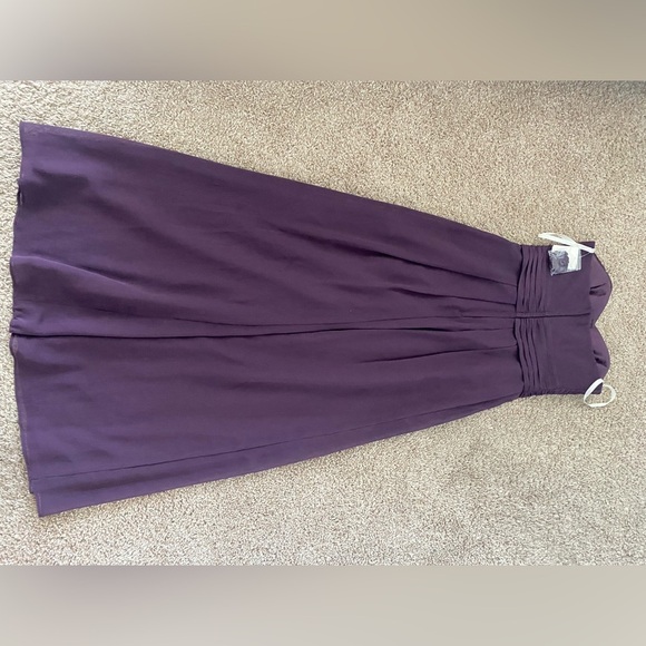 David’s Bridal Strapless Bridesmaids Dress in Wisteria Purple 2 - Picture 3 of 8